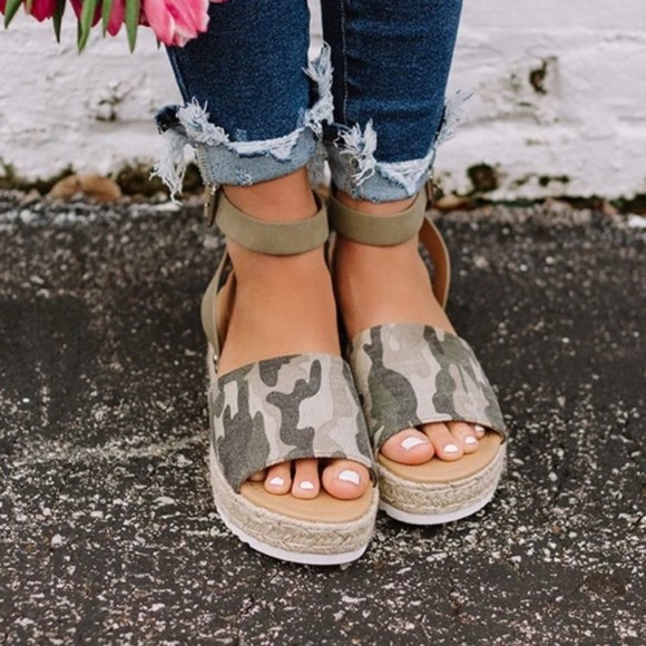 LAST - HELLO SUMMER Camo Print Espadrilles - Picture 2 of 2
